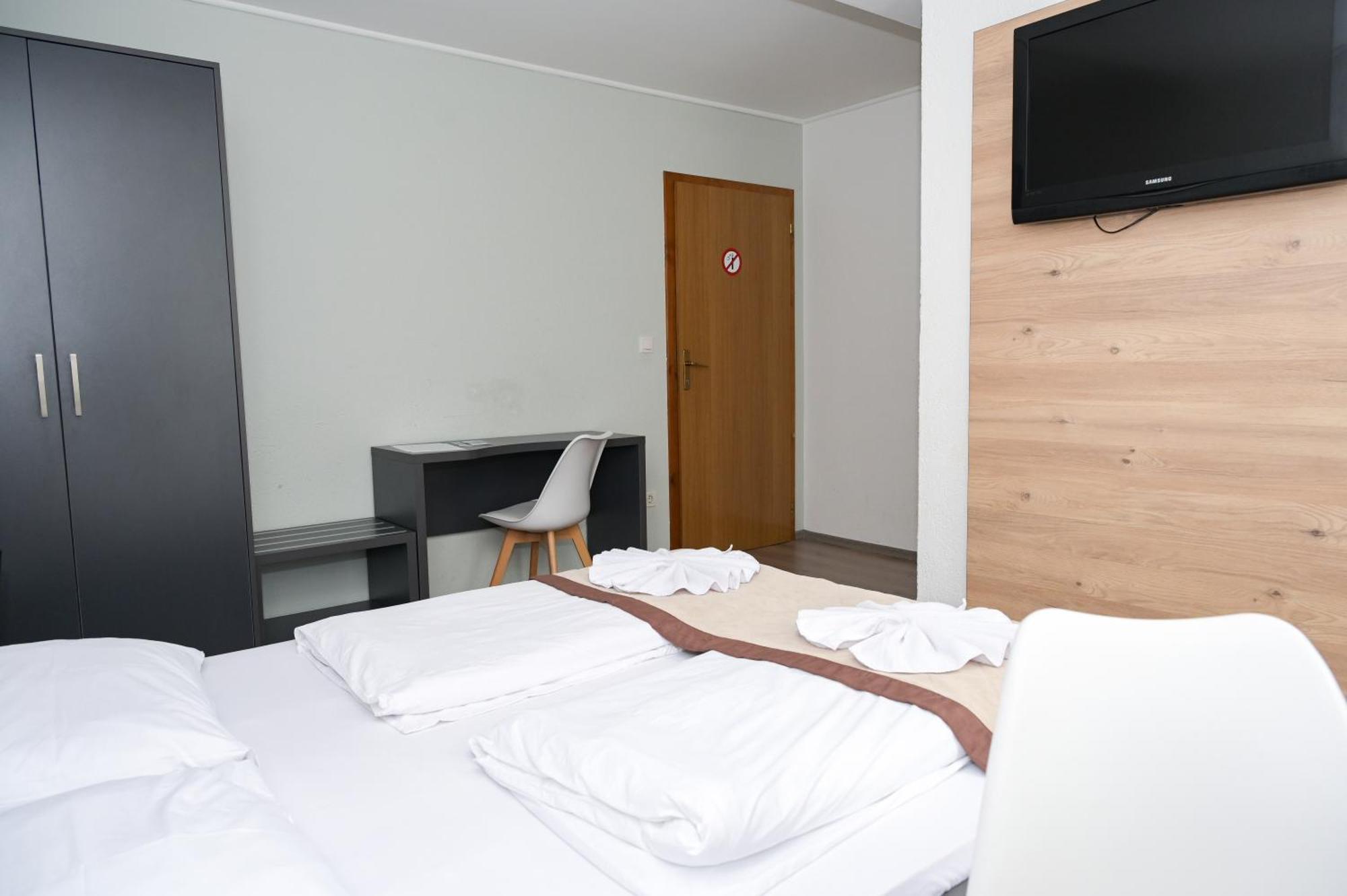 Motel Plaza Jajce Zewnętrze zdjęcie